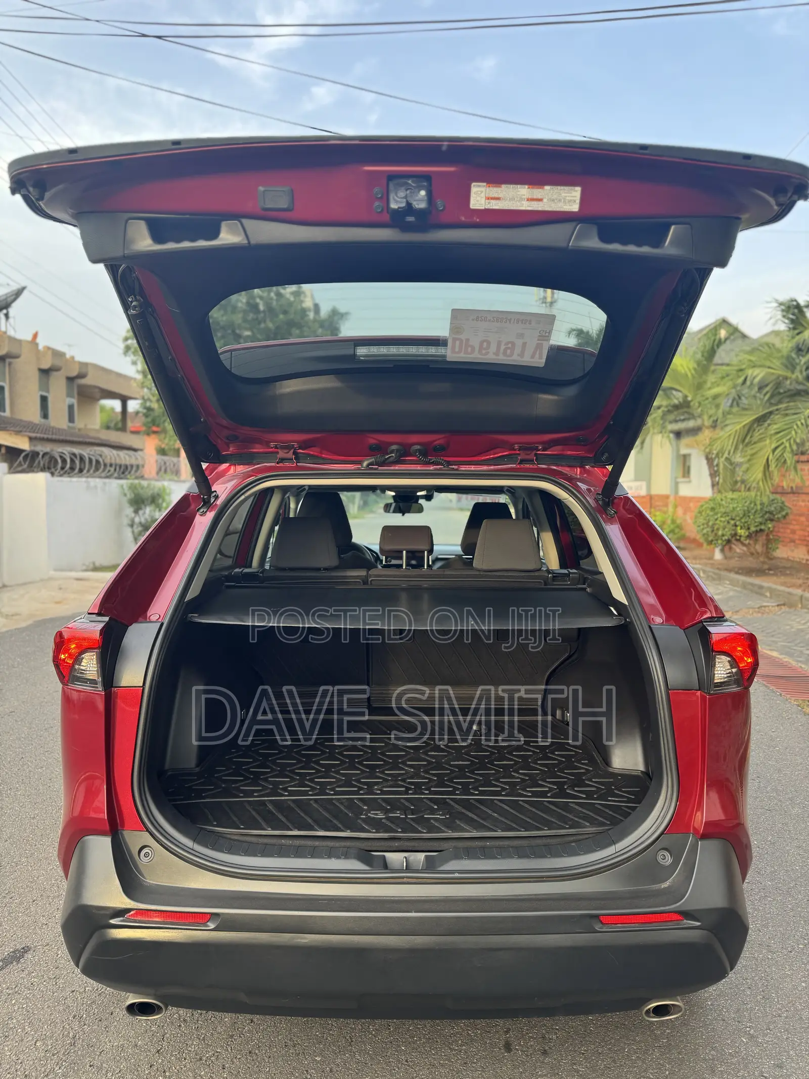 Toyota RAV4 XLE AWD 2024 Red