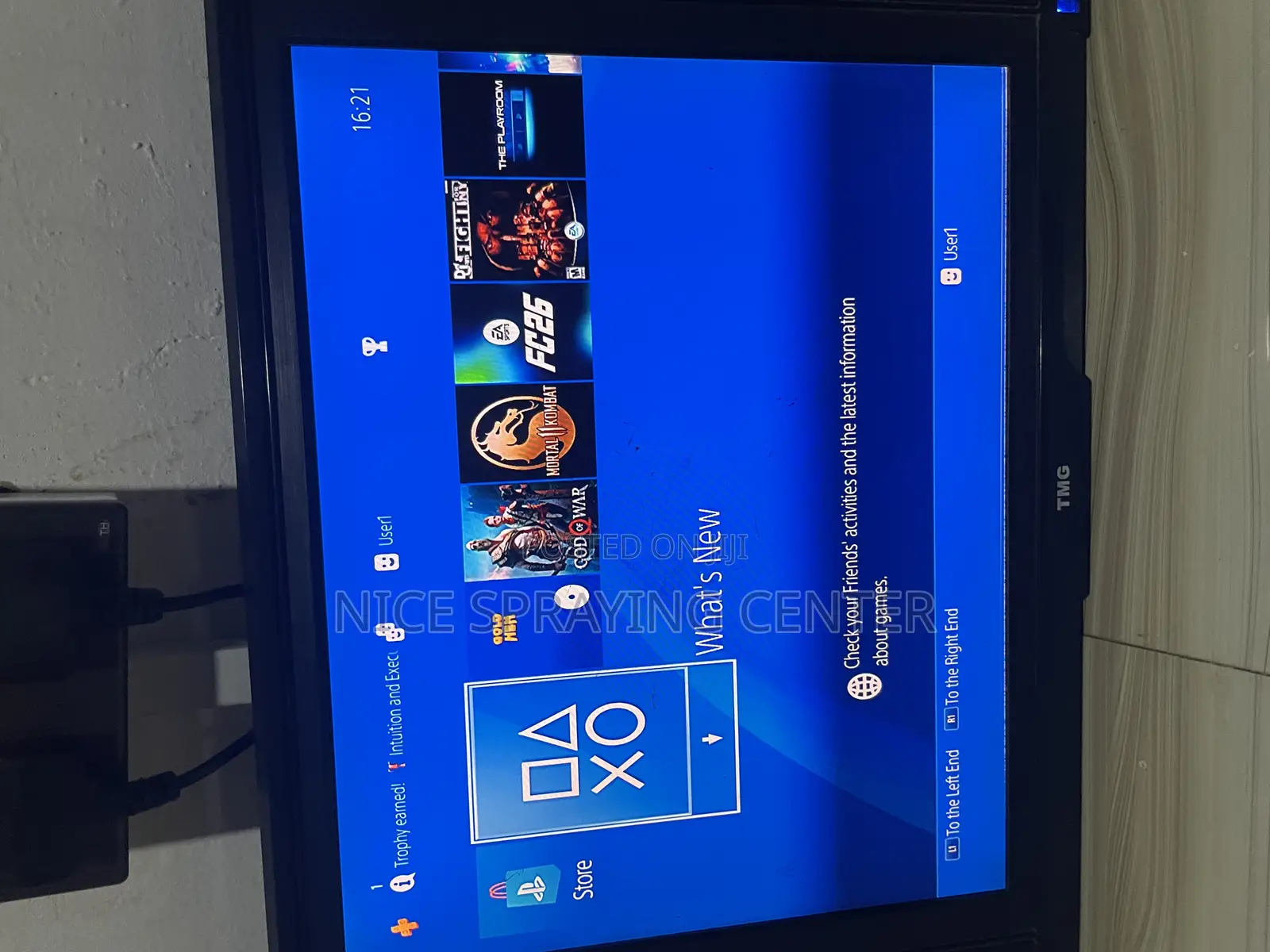 Uk Used Ps4 Jailbreak With Cd With 5 Games, 2 Original Controllers
