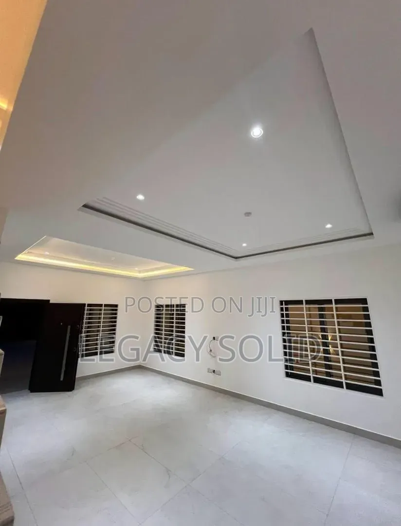 3bdrm House in Legacy Solid Real, Boundary Road Area for sale