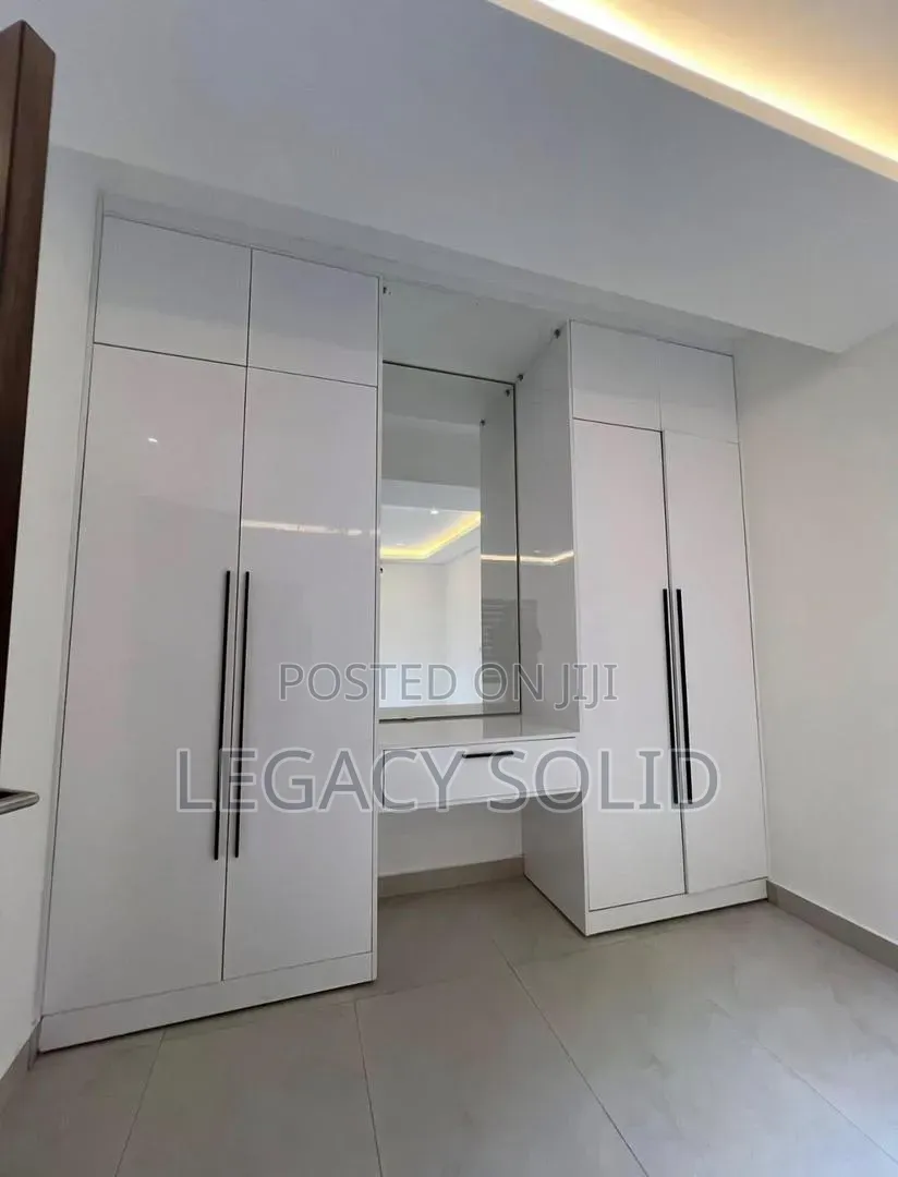 3bdrm House in Legacy Solid Real, Boundary Road Area for sale