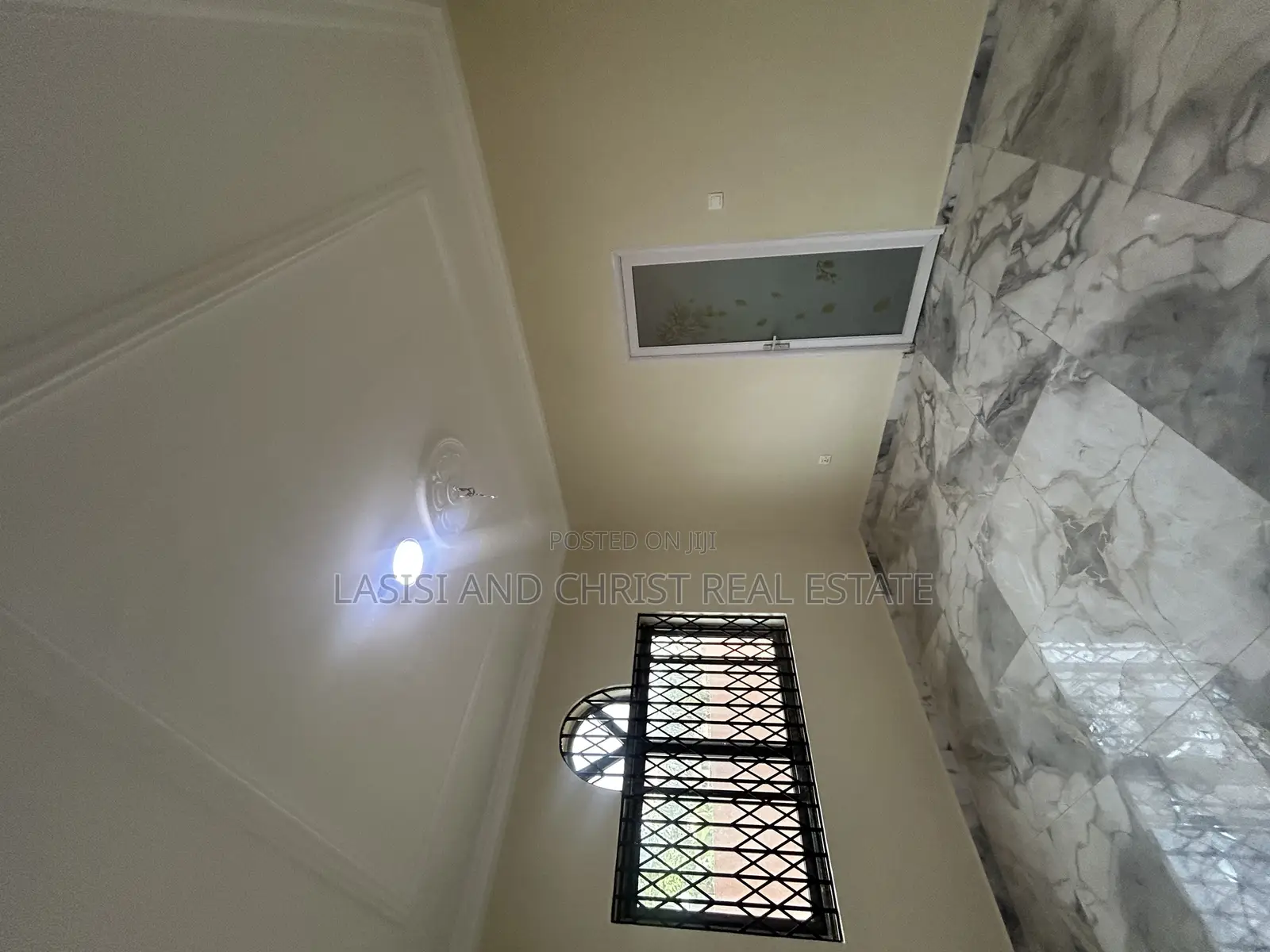 2bdrm Apartment in Lasisi And Christ, Amasaman for rent
