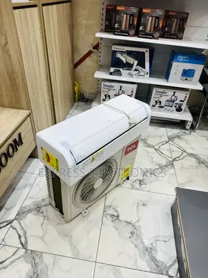 Ultra Modern Sleek White 1.5hp Split R410 Gas TCL