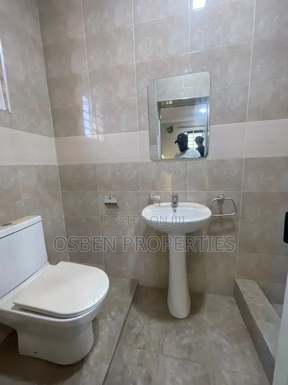2bdrm Apartment in Osben, Lashibi for rent