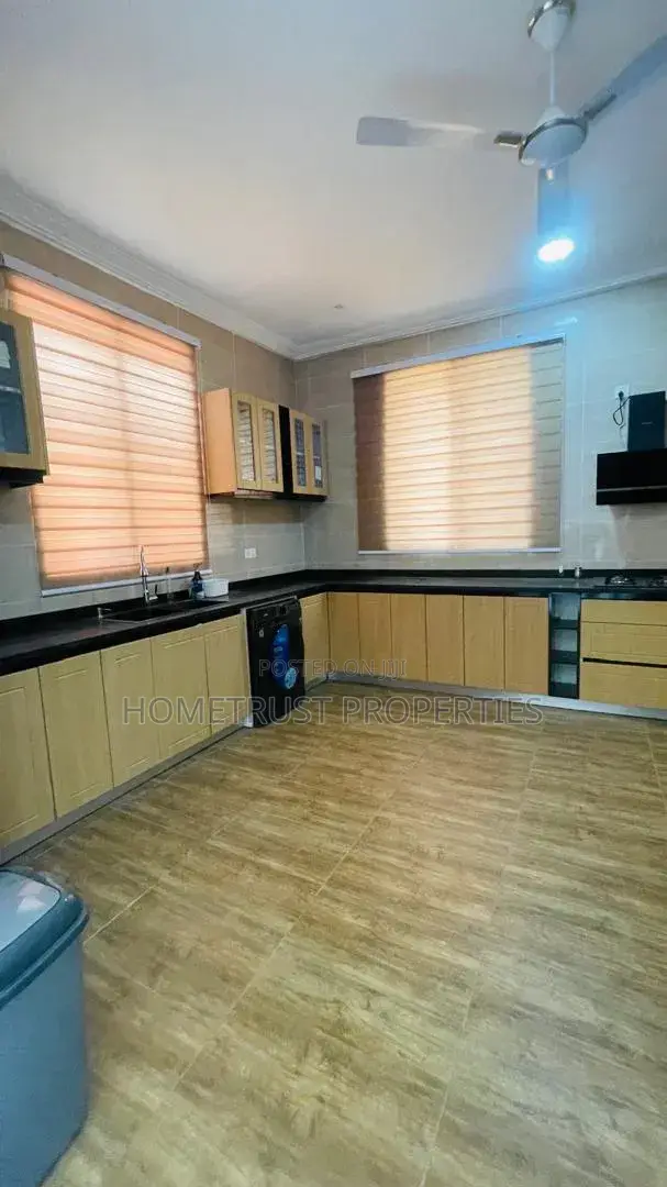 3bdrm Duplex in Achimota Mall Area for rent