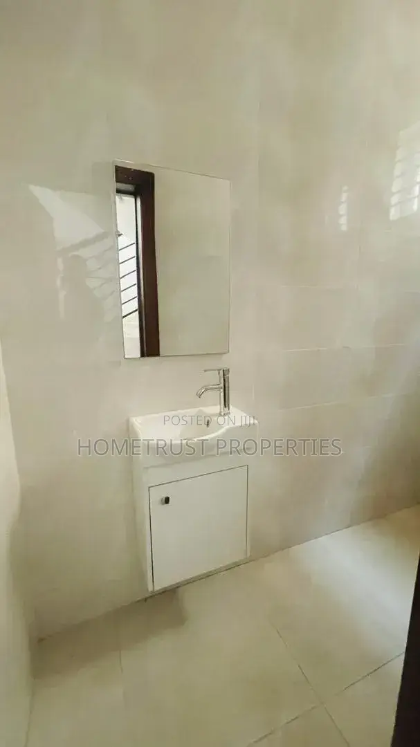 3bdrm Duplex in Achimota Mall Area for rent