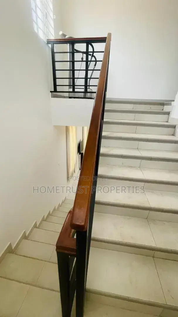 3bdrm Duplex in Achimota Mall Area for rent