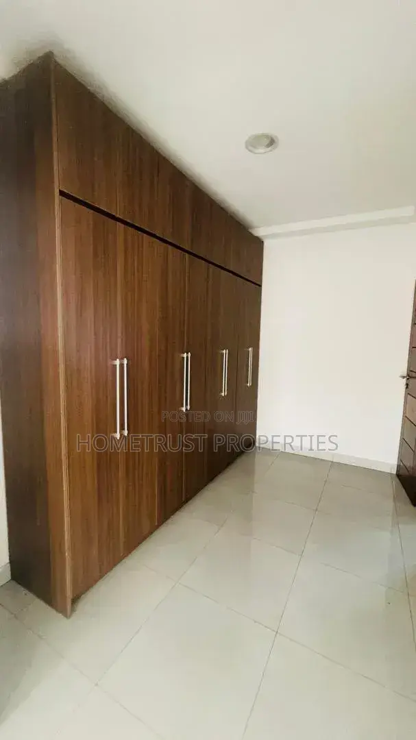 3bdrm Duplex in Achimota Mall Area for rent