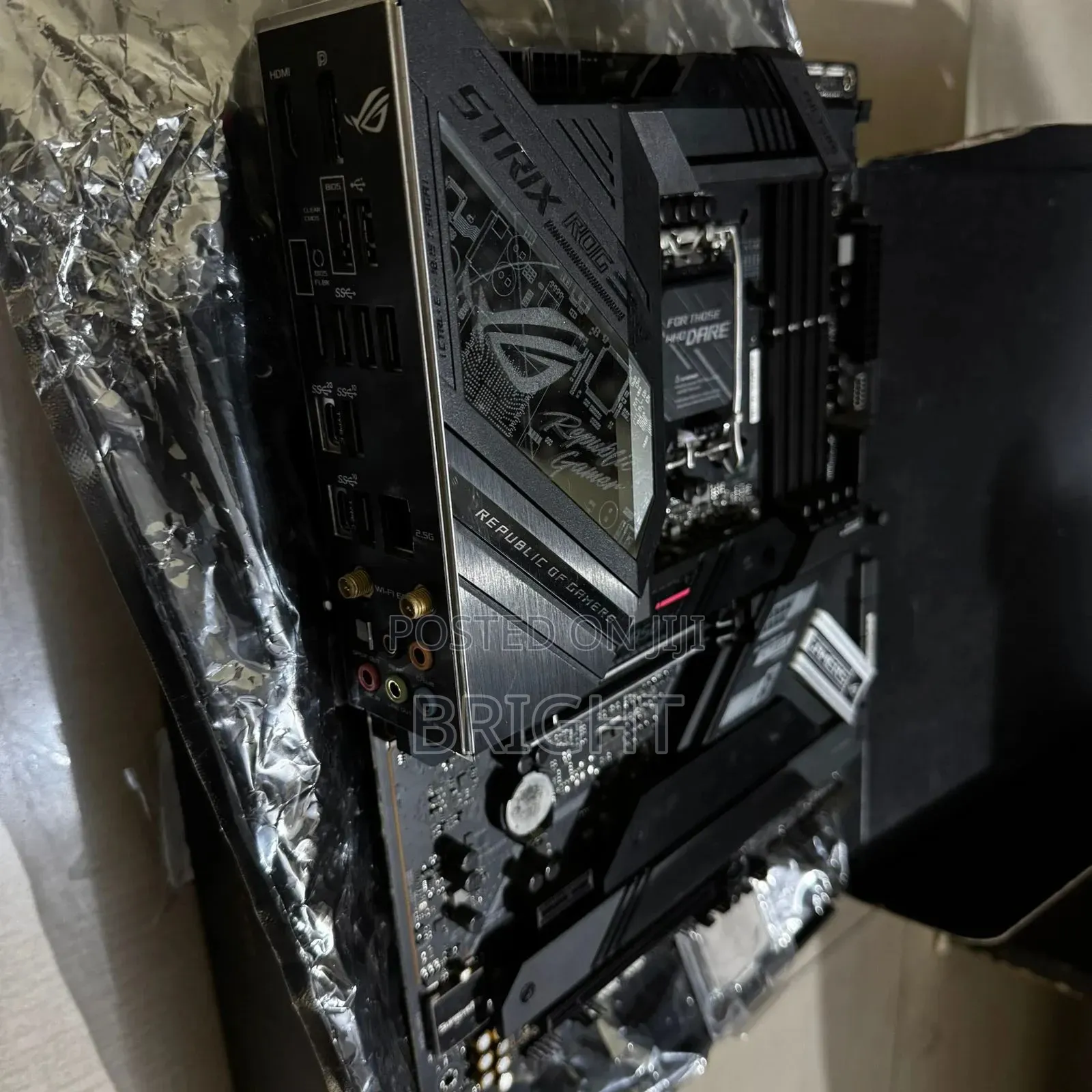 Rog Strix Z790-h Gaming Wifi+Intel Core I5 12gen Corsair Vengence 16gb