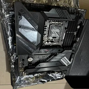 Rog Strix Z790-h Gaming Wifi+Intel Core I5 12gen Corsair Vengence 16gb