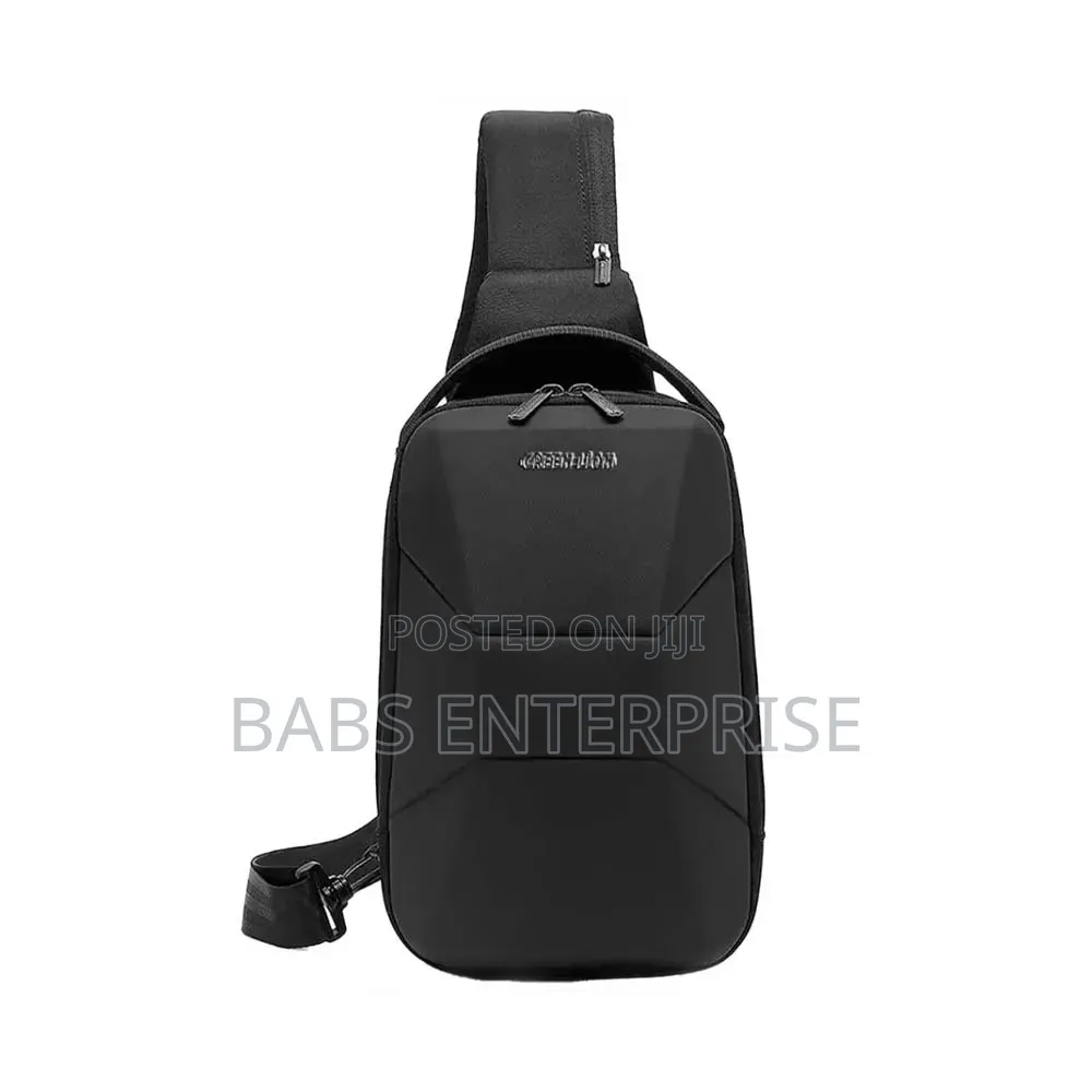 Green Lion Liverpool Crossbody Backpack