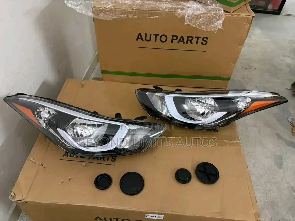 Hyundai Elantra 2014,2015,2016 Headlight/ Head Light