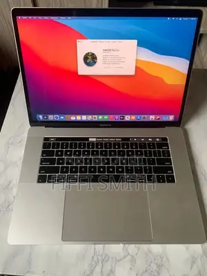 Laptop Apple MacBook Pro 2017 16GB Intel Core i7 SSD 1T