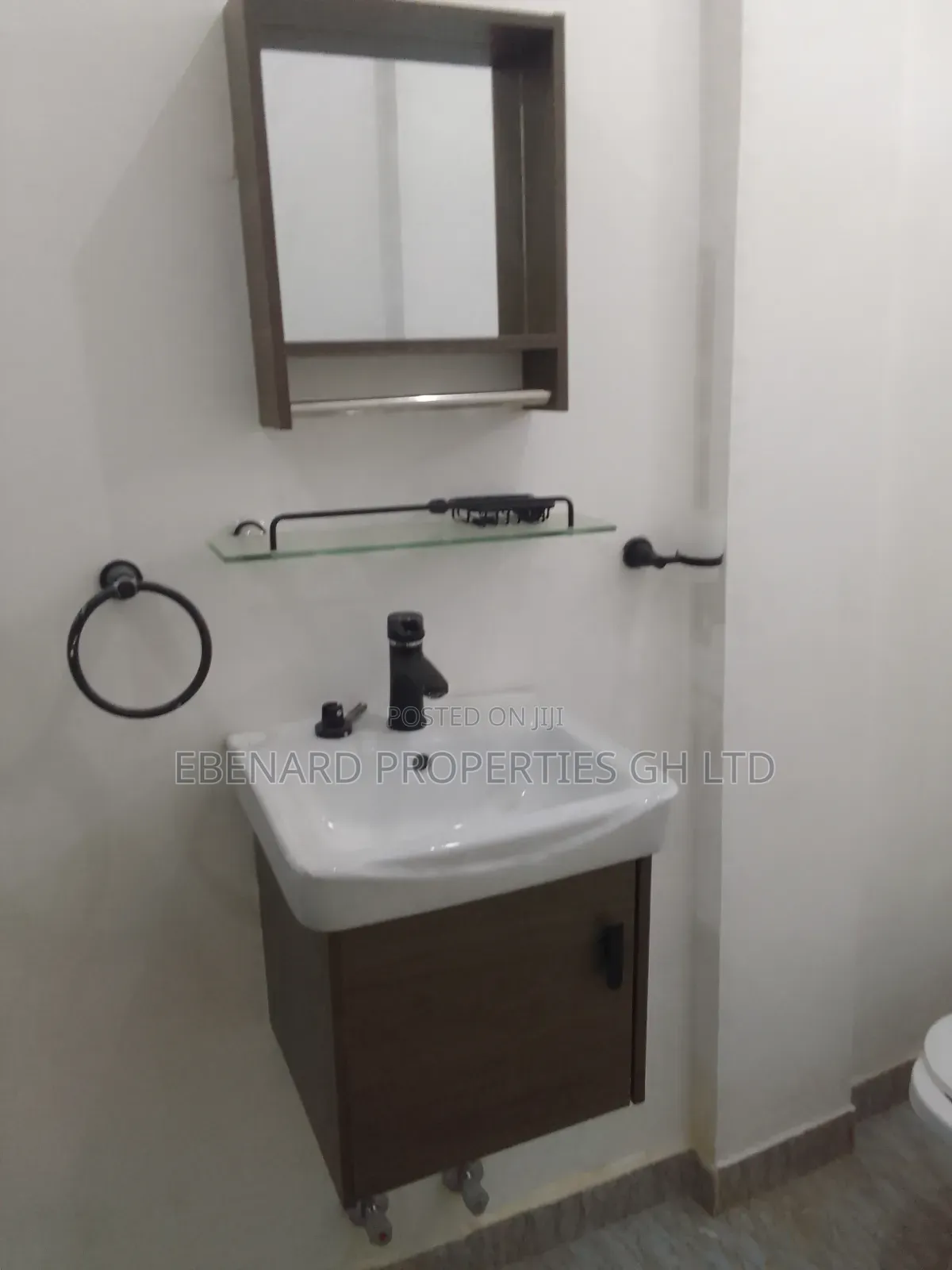 2bdrm Townhouse/Terrace in Ebenard Properties, School Junction for sale