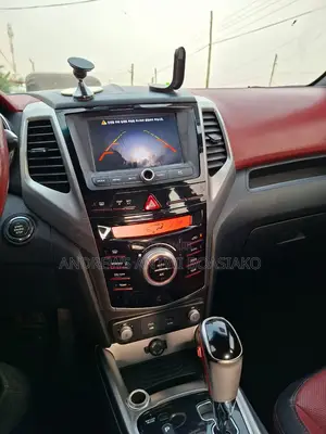 SsangYong Chairman 2015 Red