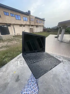 Laptop Dell Inspiron 15 4GB Intel SSHD+SSD 256GB