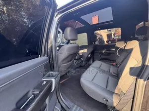 Ford F-150 XLT 2021 Red