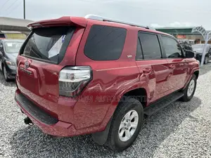 Toyota 4-Runner SR5 Premium 4dr SUV (4.0L 6cyl 5A) 2015 Red