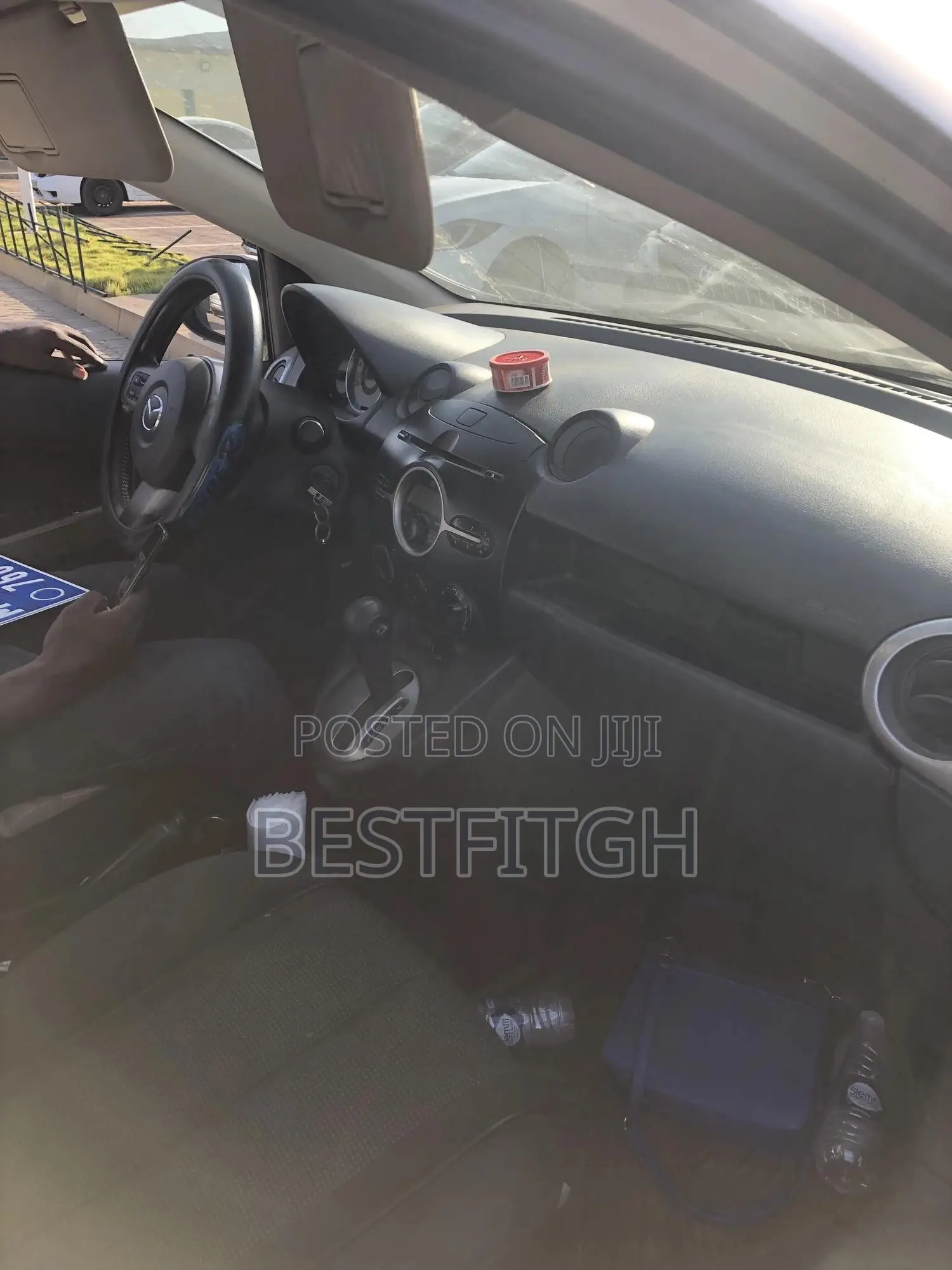 Mazda 2 2012 Silver