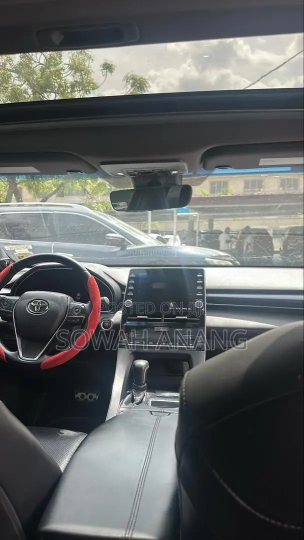 Toyota Avalon 2019 Black