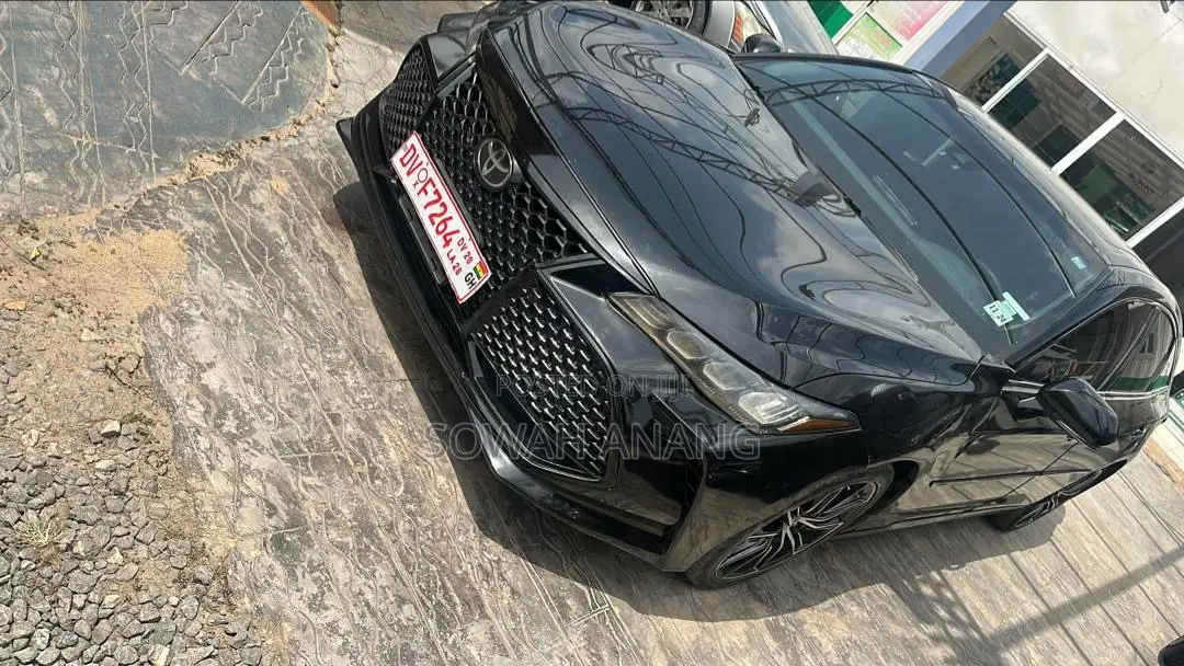 Toyota Avalon 2019 Black