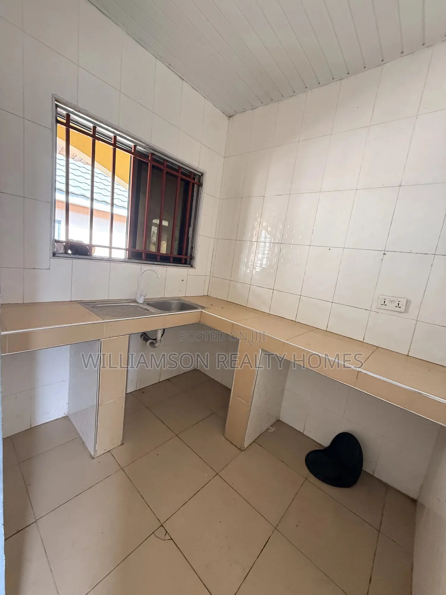 1bdrm Apartment in Hfc Estate Area, Spintex for rent