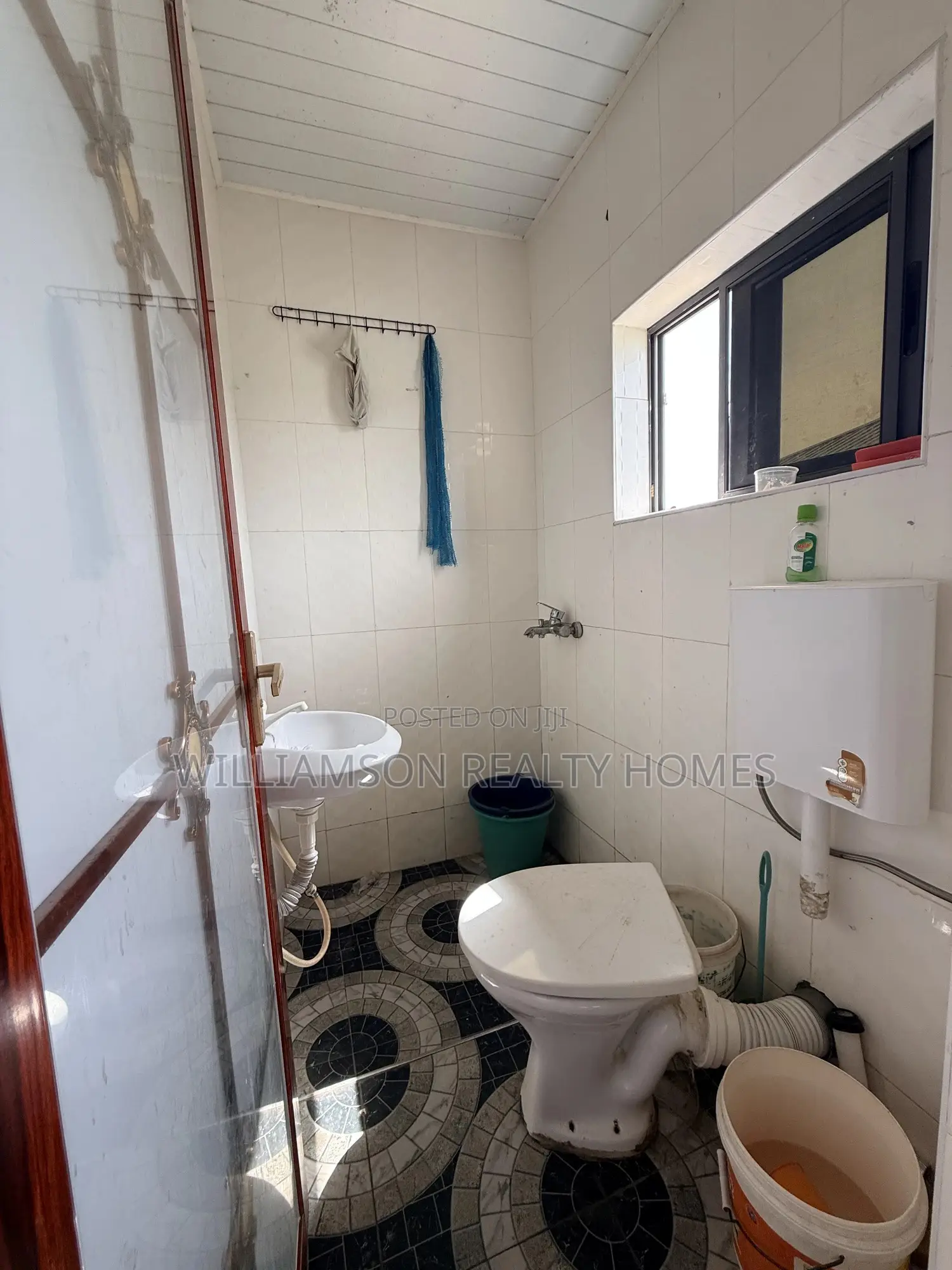1bdrm Apartment in Hfc Estate Area, Spintex for rent