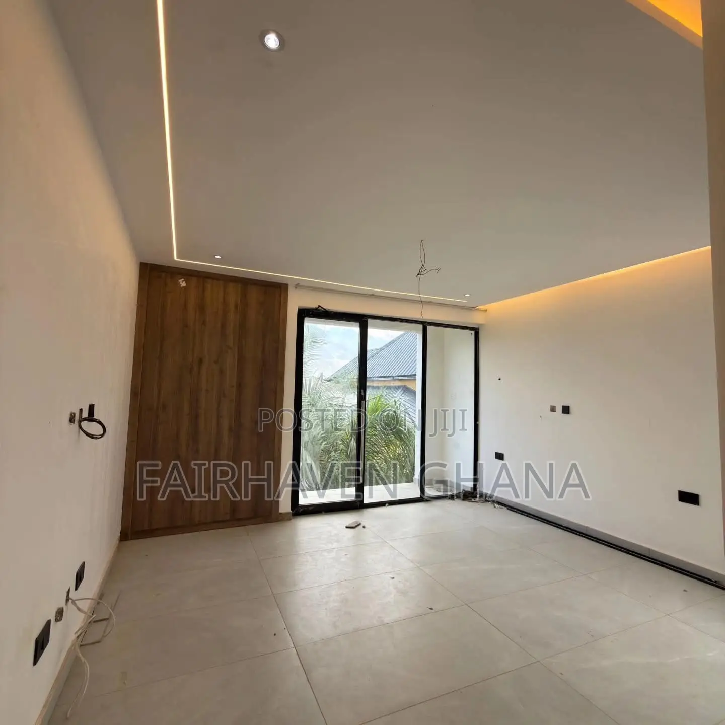 5bdrm House in Fairhaven Properties, Adjiriganor for sale