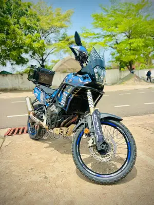 Yamaha 2021 Blue