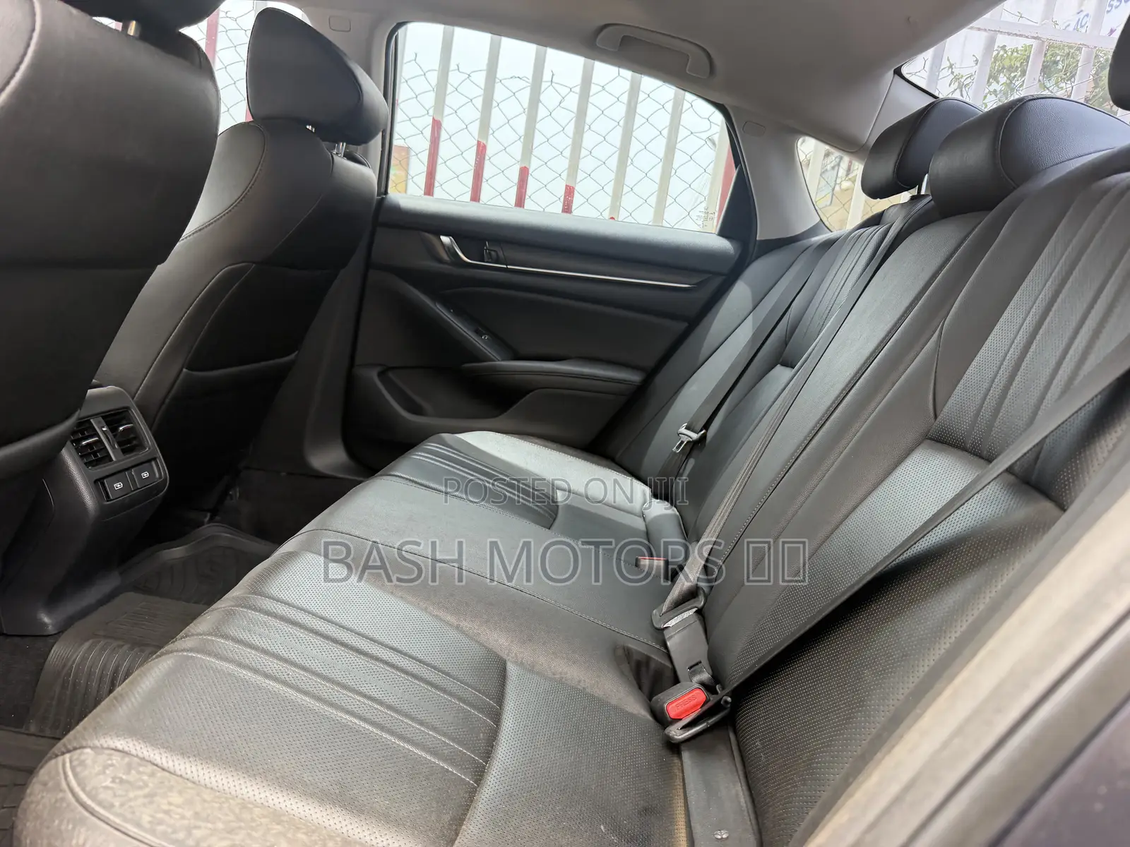 Honda Accord Touring 2.0T 2020 Silver