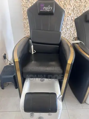 Fairly Used Pedicure Chairs With Massage And Without Massage