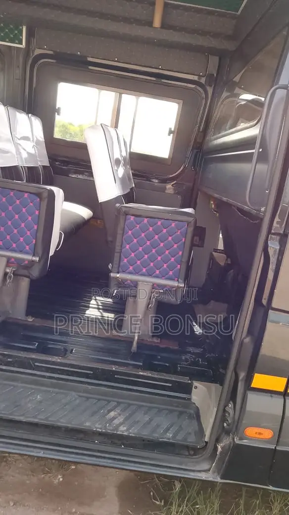 Mercedes-Benz Sprinter 2013 Black