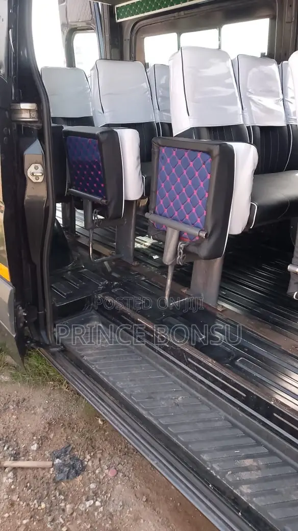 Mercedes-Benz Sprinter 2013 Black
