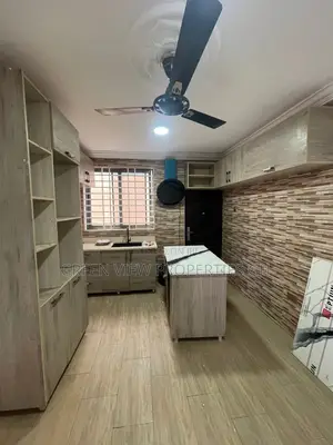 4bdrm Duplex in West Hills Mall Area for rent