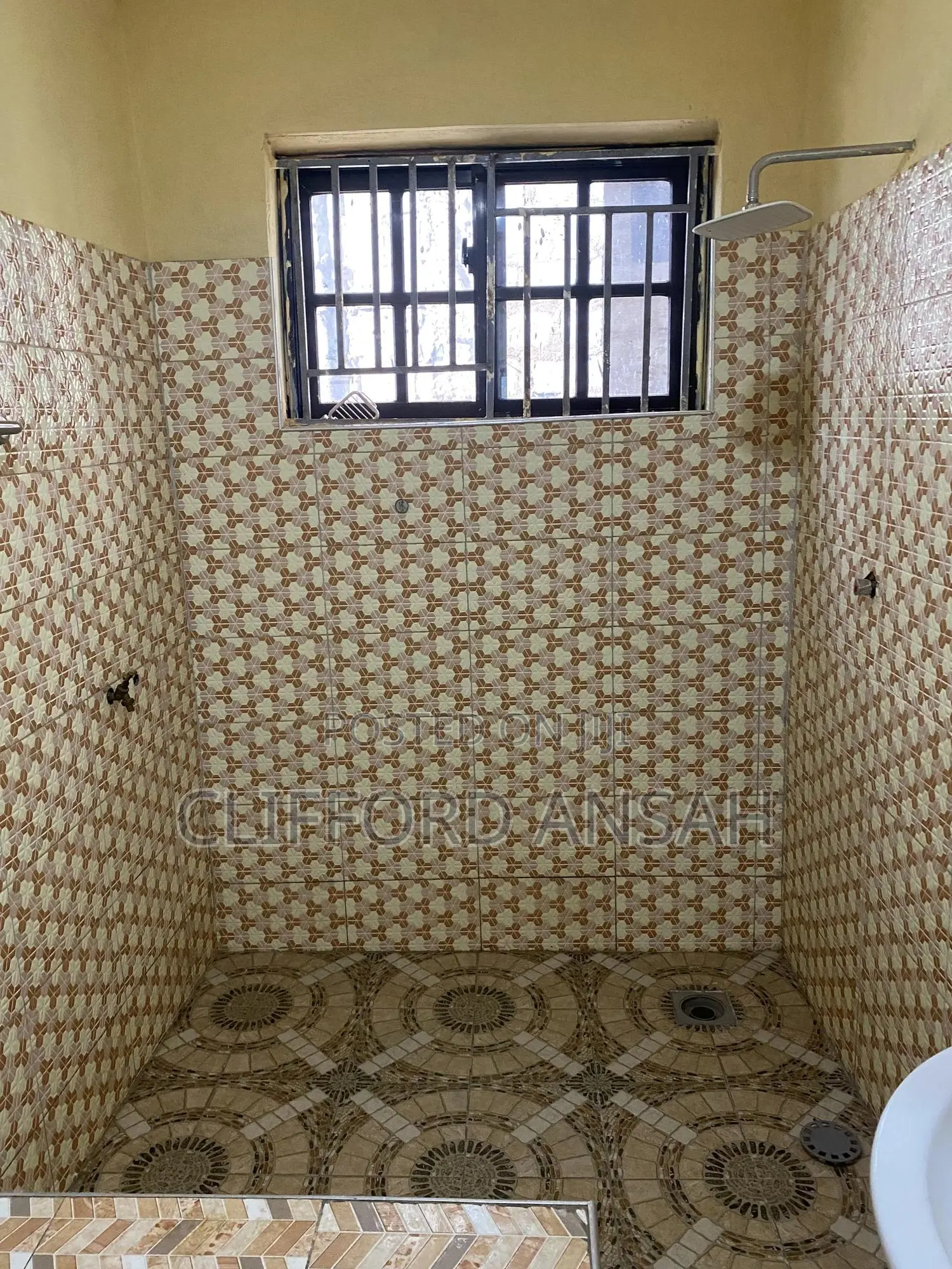 Furnished 2bdrm Apartment in Kotwi-Naghe Clinic, Atwima Kwanwoma