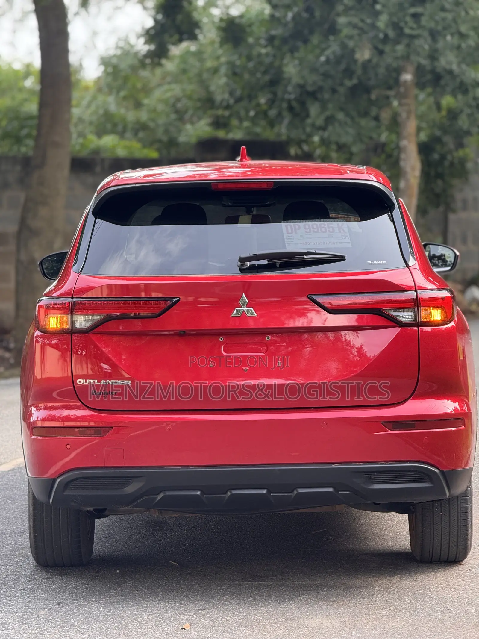 Mitsubishi Outlander SE 2024 Red