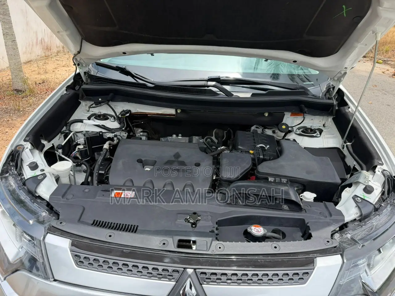 Mitsubishi Outlander SE S-AWC 2020 White