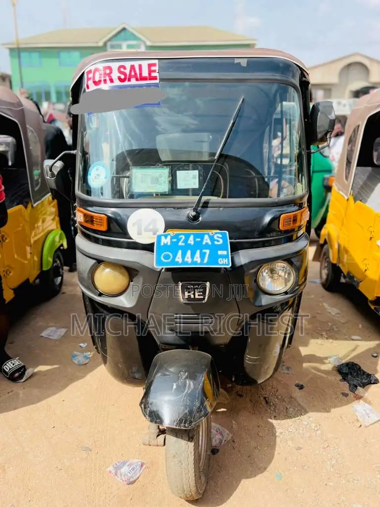 Bajaj RE 2024 Black