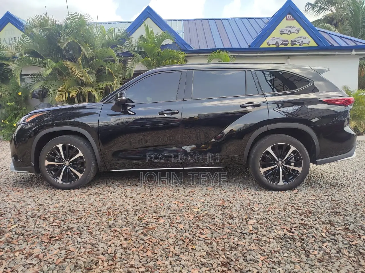 Toyota Highlander XSE 2022 Black