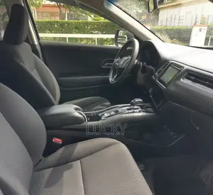 Honda Vezel 1.5 Hybrid 4WD 2015 Gray