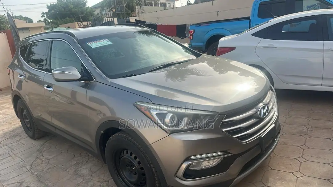 Hyundai Santa Fe 2017 Gray