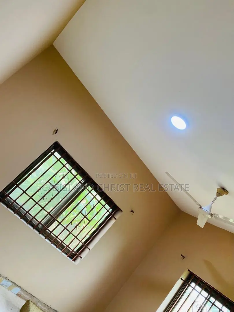 2bdrm Apartment in Lasisi And Christ, Amasaman for rent