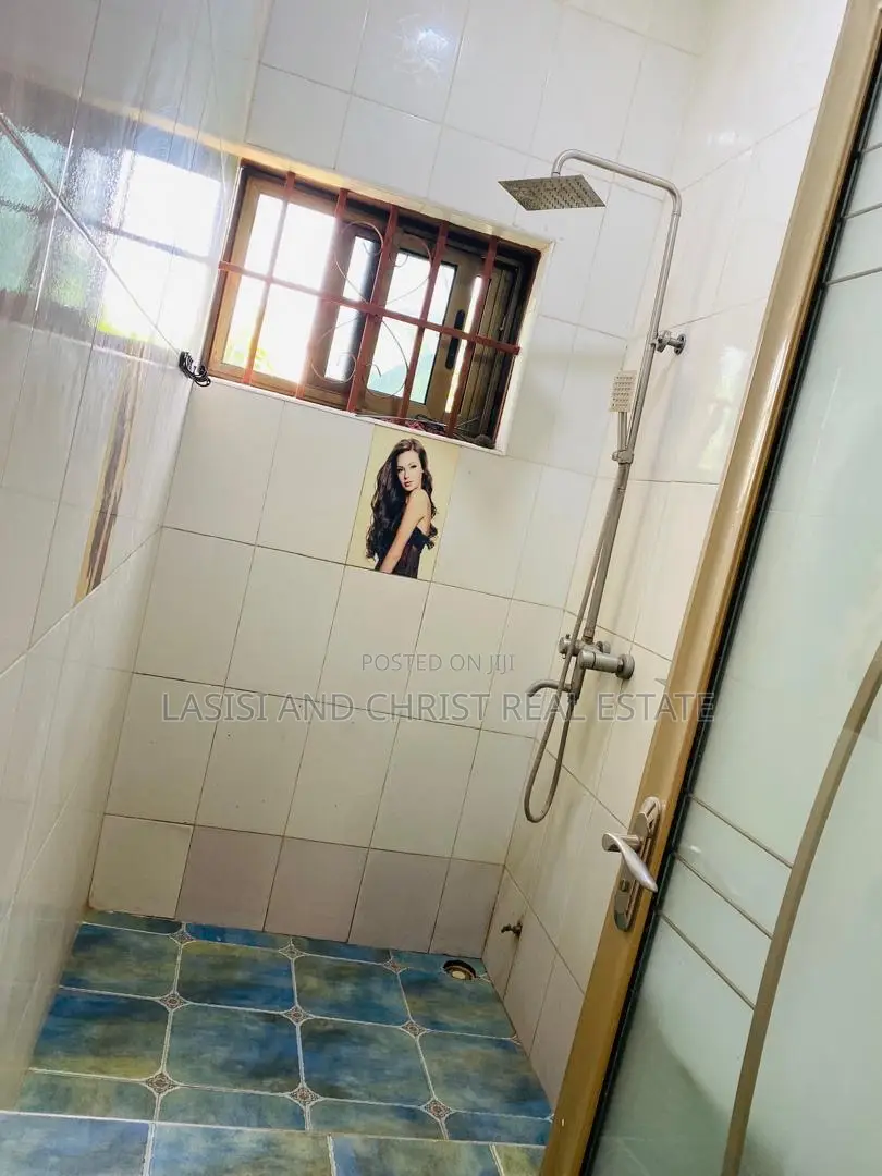 2bdrm Apartment in Lasisi And Christ, Amasaman for rent