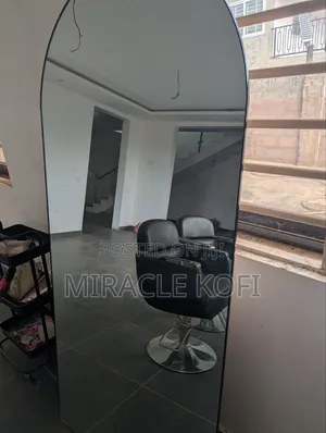 Salon Morrior 6ft With Light