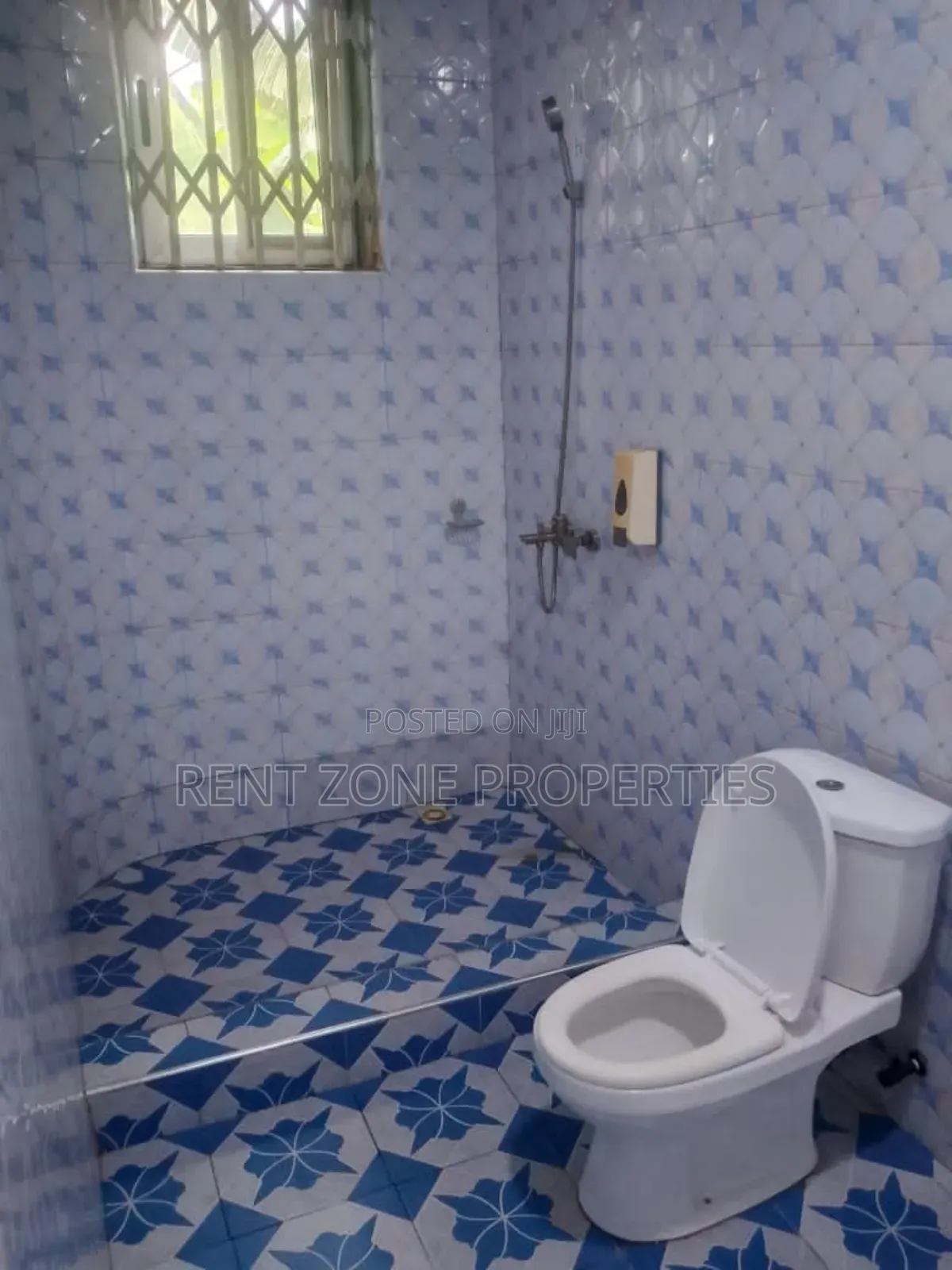 3bdrm Apartment in Pokuase for rent
