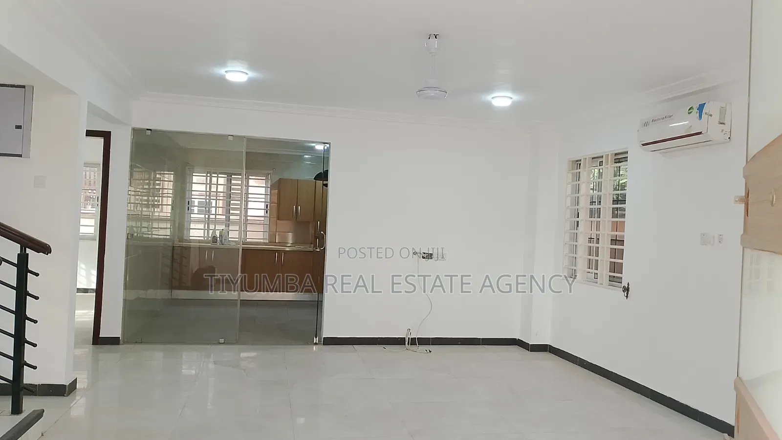 4bdrm Duplex in Tiyumba Real Estate, The Mall for rent