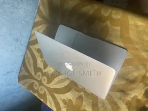 Laptop Apple MacBook Air 4GB Intel Core i5 SSD 256GB