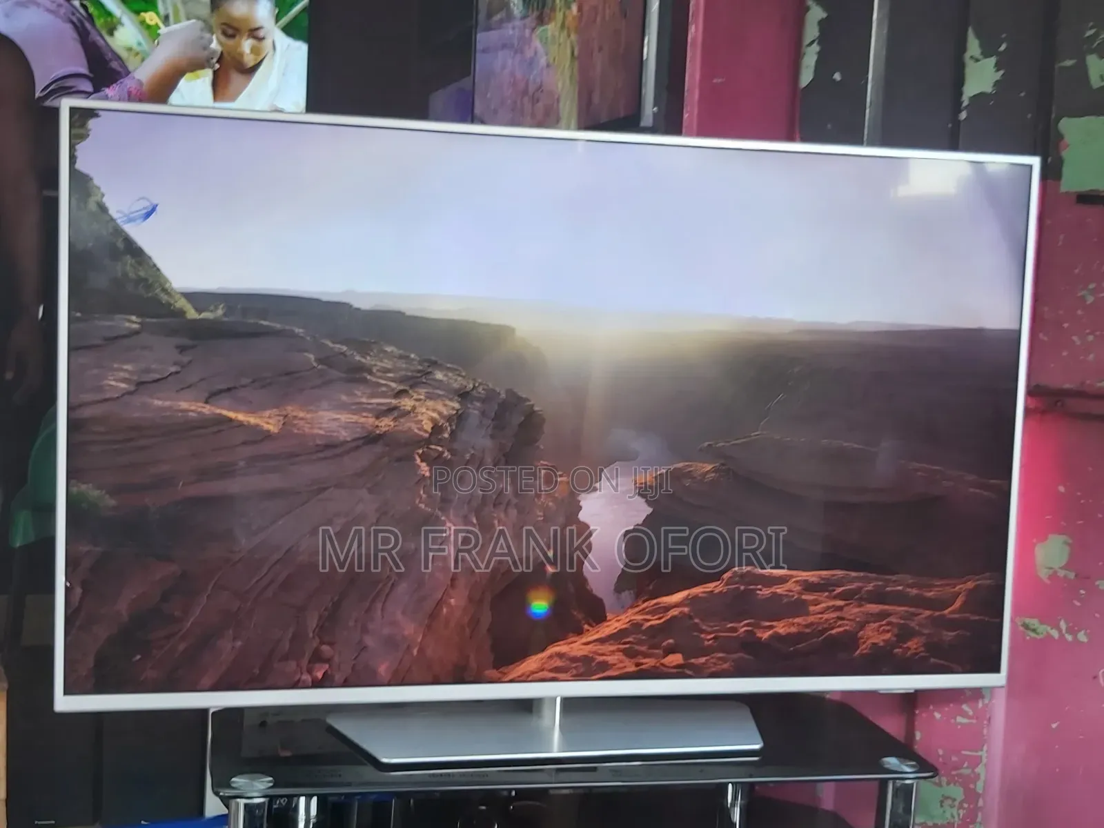 Phillips 43inches Smart Display