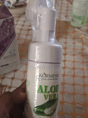 Aloe Vera Facial Cleansing Foam