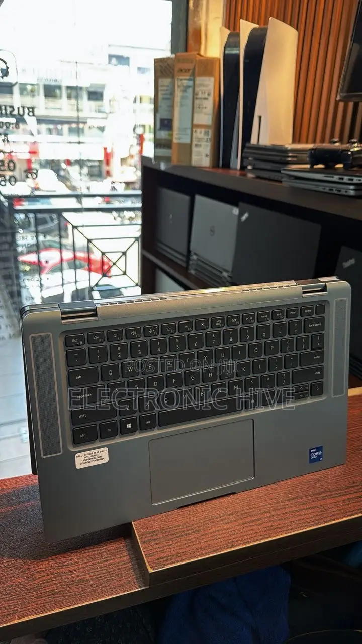 Laptop Dell Latitude 9520 16GB Intel Core i7 SSD 512GB