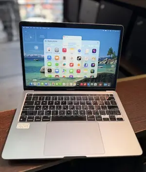 Laptop Apple MacBook Pro 2021 M1 32GB Apple M1 Pro SSD 512GB